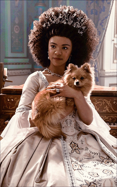 Reine Charlotte jeune